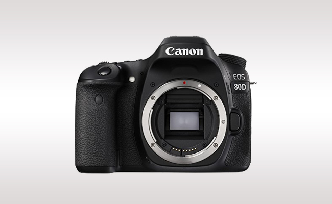 Canon EOS 80D 18-200mm